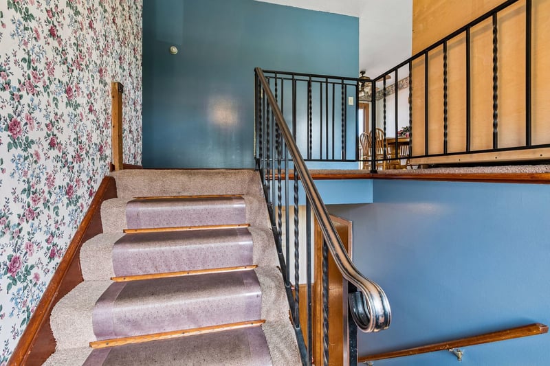 250 Stardust Blvd, Circle Pines, MN 55014