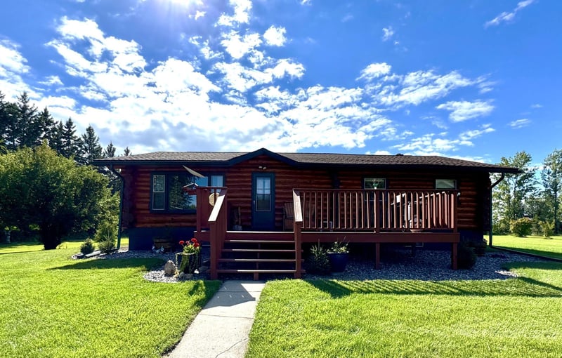 39090 State Highway 313, Warroad, MN 56763