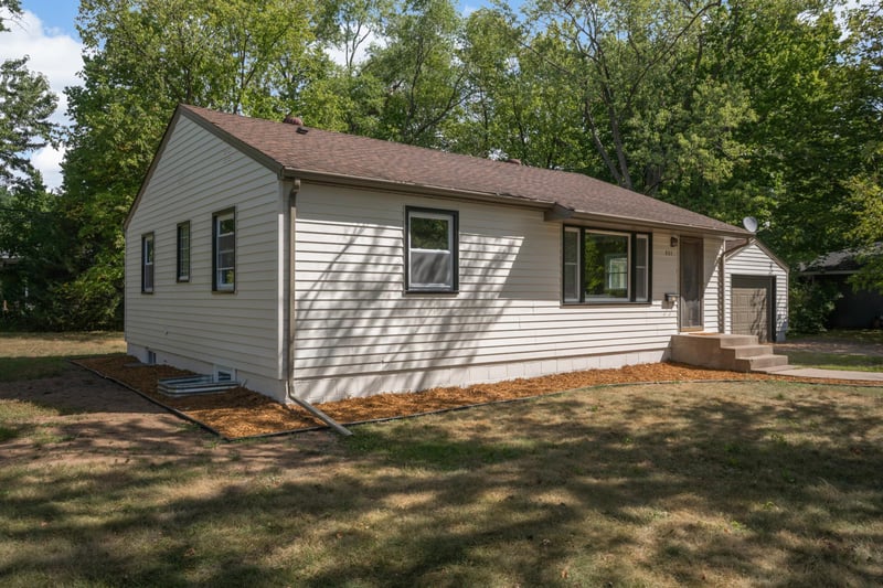 803 Birch St, Anoka, MN 55303