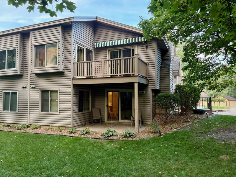 183 Galtier Pl, Shoreview, MN 55126