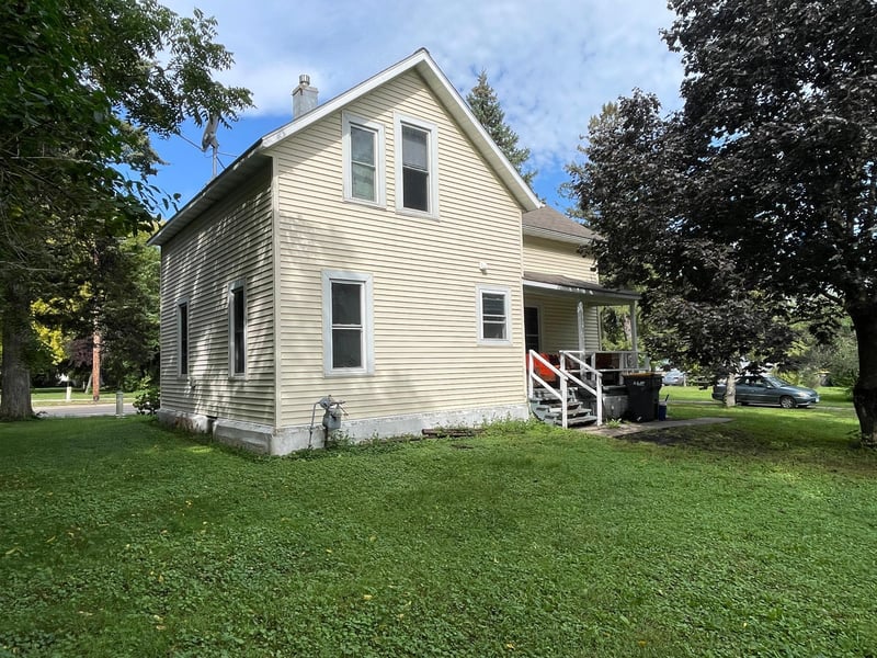 405 Central Ave S, Mapleton, MN 56065