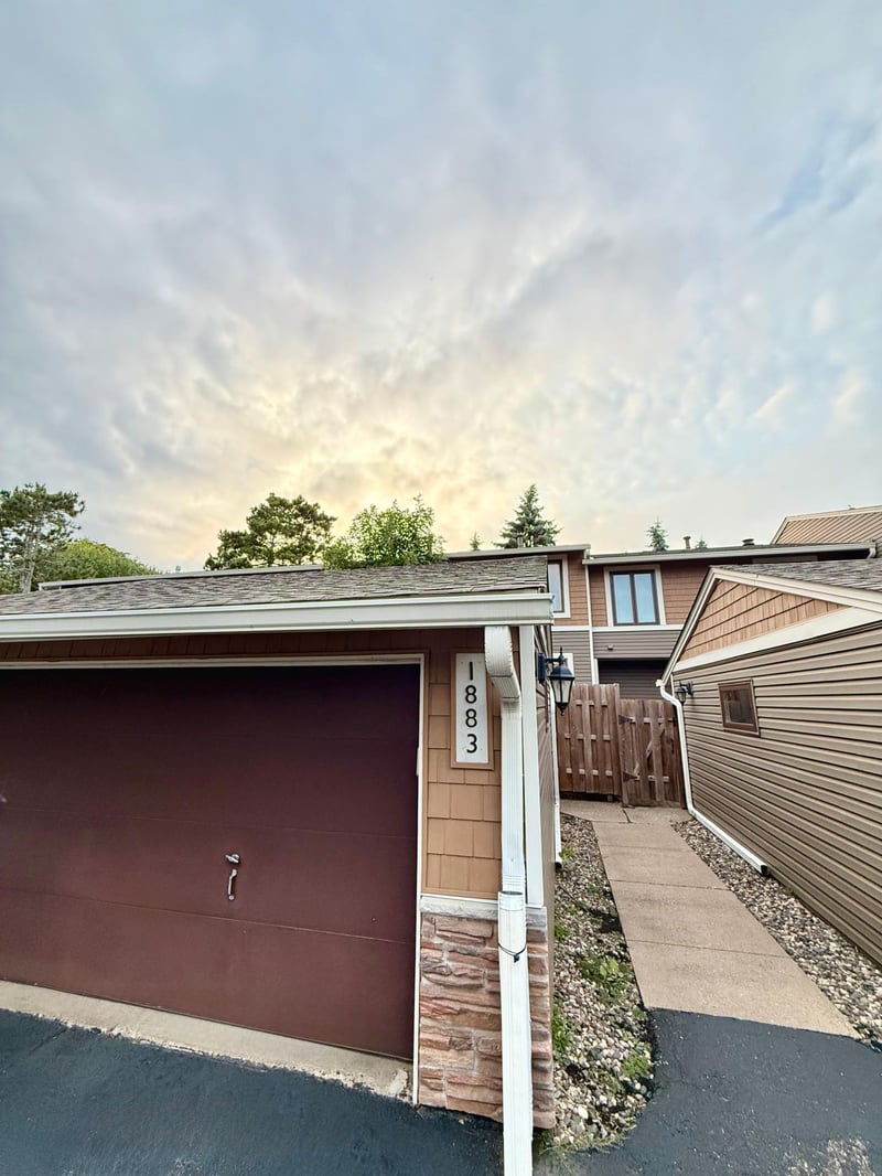 1883 County Rd E, White Bear Lake, MN 55110