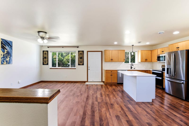 1814 Clearwater Rd, Saint Cloud, MN 56301