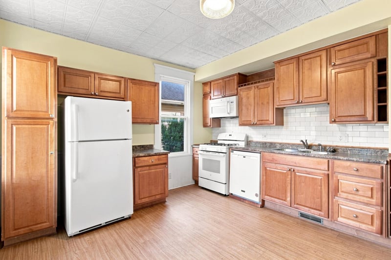 190 Annapolis St E, West Saint Paul, MN 55118