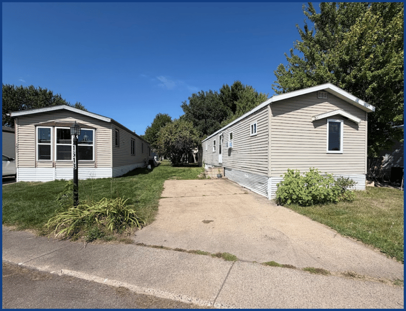 1613 Deerwood Dr NE, Ham Lake, MN 55304