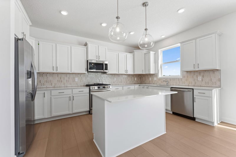 656 Sierra Pw, Waconia, MN 55387