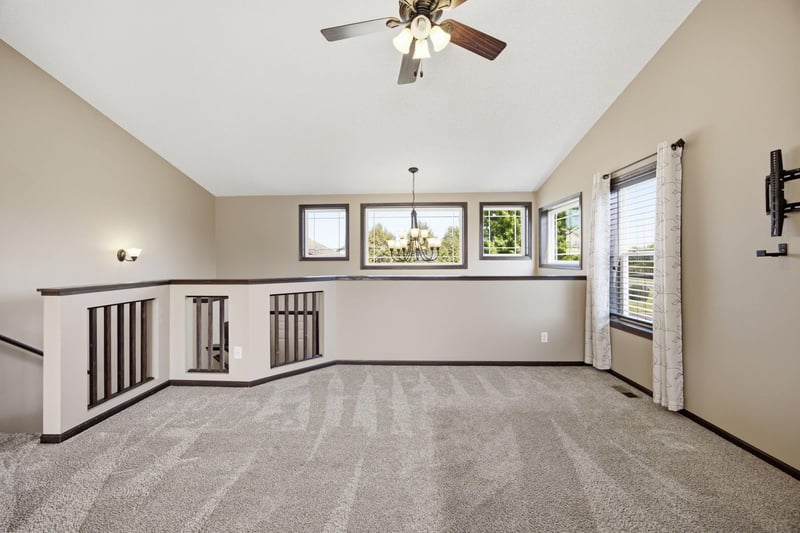 19385 Century Ct, Farmington, MN 55024