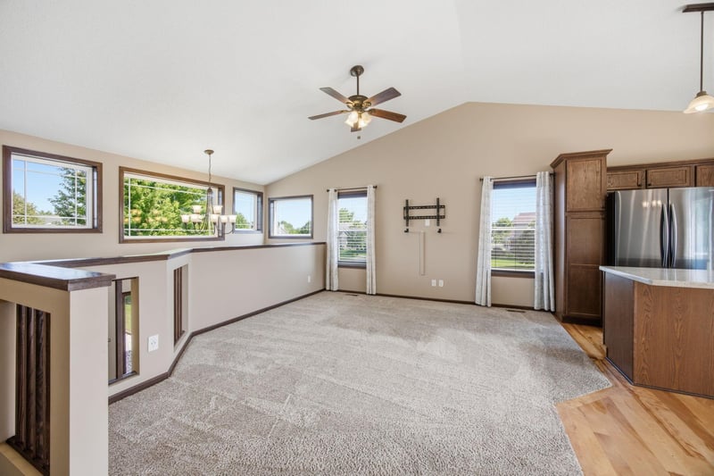 19385 Century Ct, Farmington, MN 55024