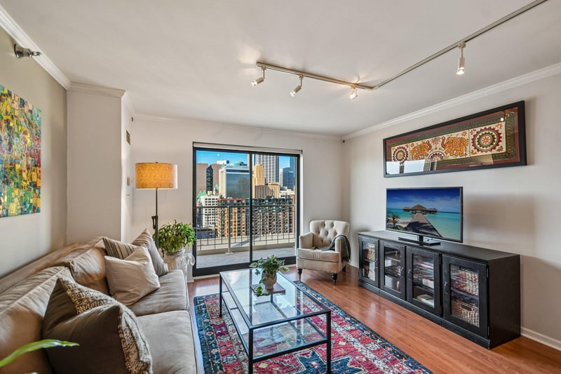 401 S 1st St #1718, Minneapolis, MN 55401
