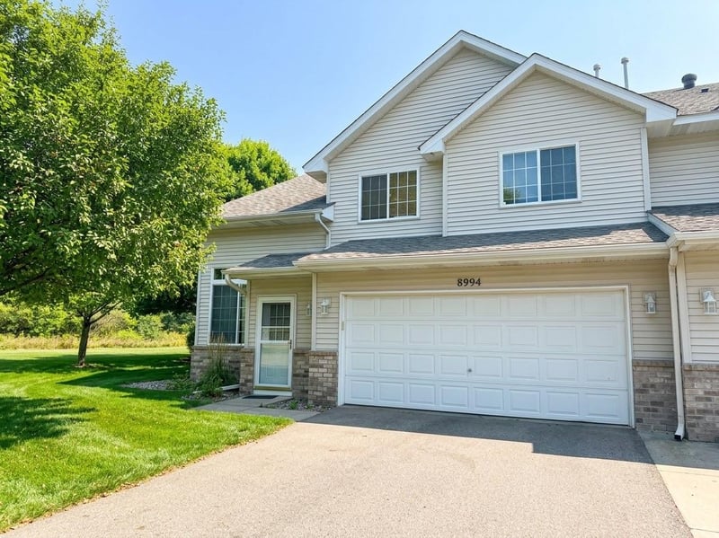 8994 92nd St S, Cottage Grove, MN 55016