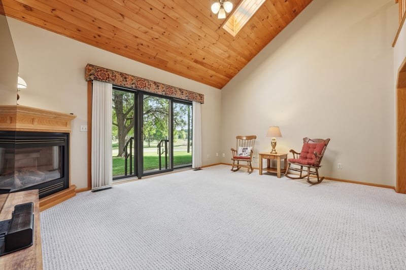 1201 Golf Course Rd #203, Monticello, MN 55362