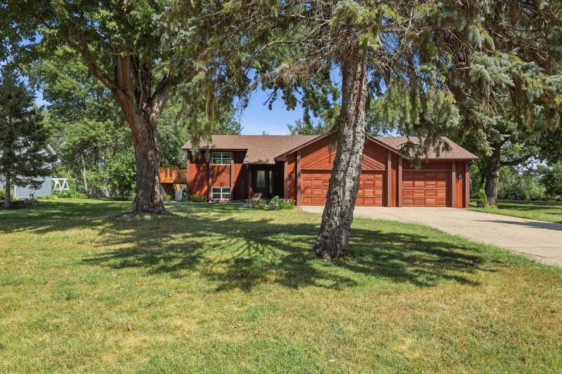 117 Mississippi Dr, Monticello, MN 55362