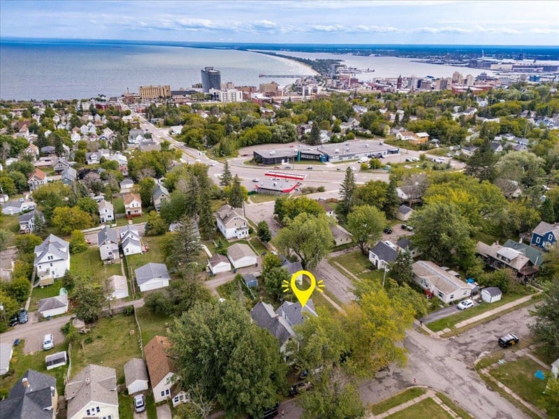 604 E 11th St, Duluth, MN 55805