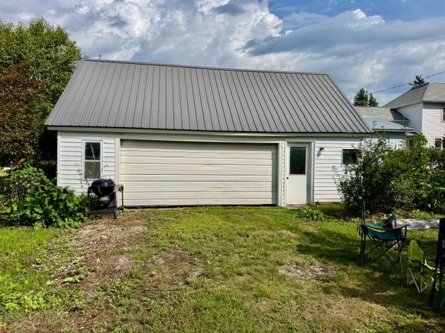 115 N Cedar St, Mabel, MN 55954