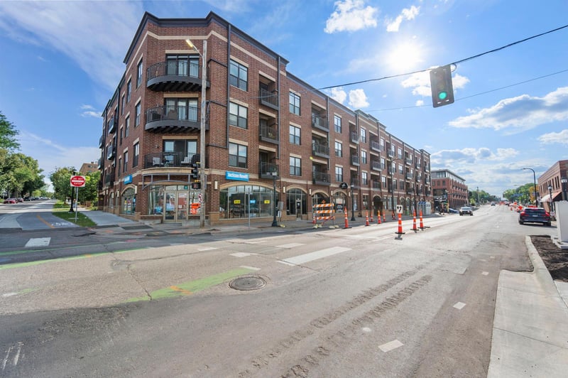 15 E Franklin Ave #210, Minneapolis, MN 55404