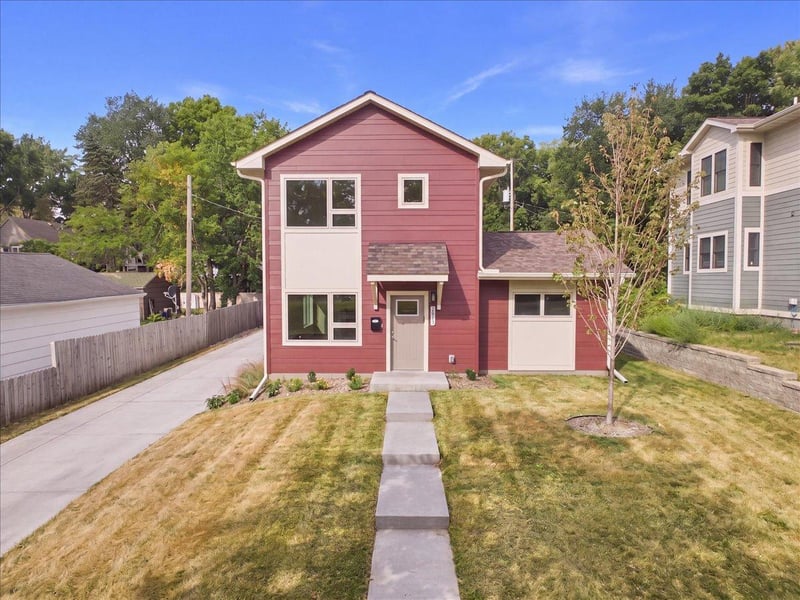 2913 N 4th St, Minneapolis, MN 55411