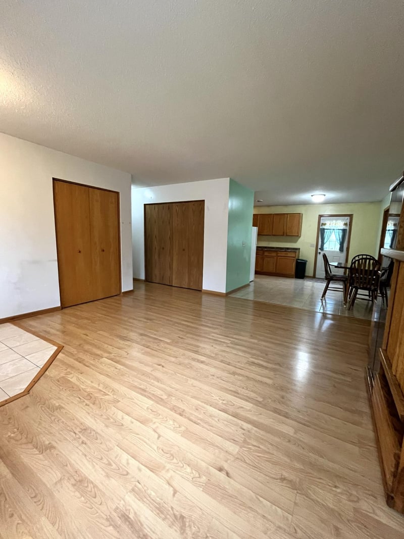 110 9th St N, Atwater, MN 56209