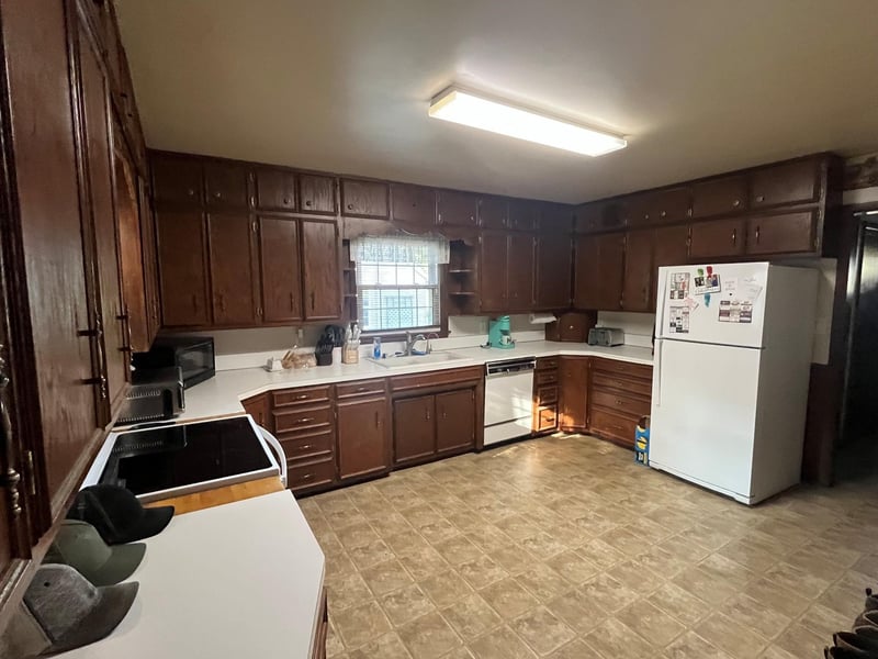 628 12th St, Dawson, MN 56232