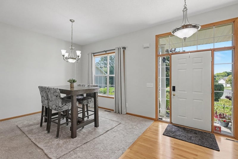 14901 Hillside Trl, Savage, MN 55378