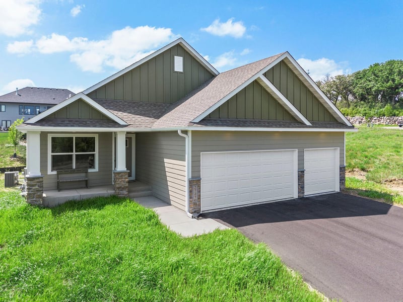 530 Sienna Dr, Watertown, MN 55388