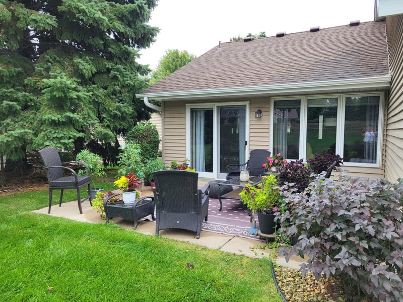 1513 Carleton Dr, Hastings, MN 55033
