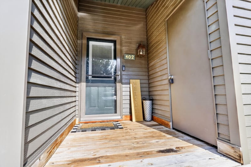 402 Quadna Mountain Rd, Hill City, MN 55748