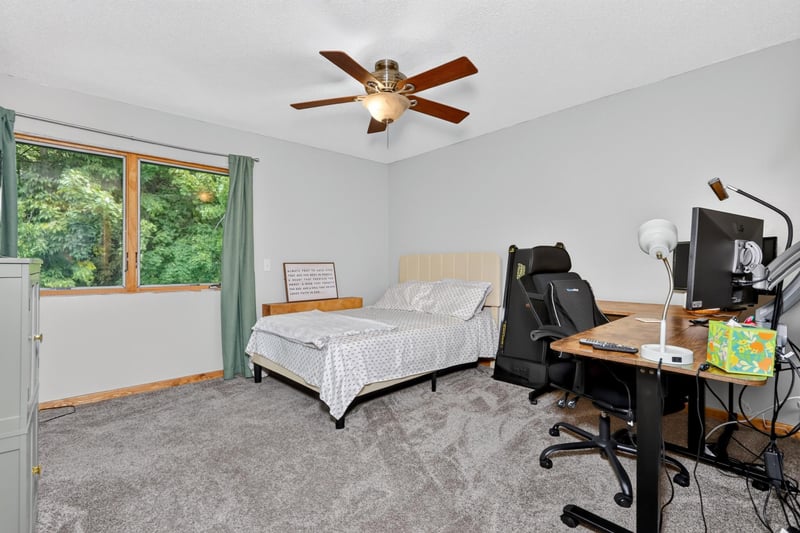 402 Quadna Mountain Rd, Hill City, MN 55748
