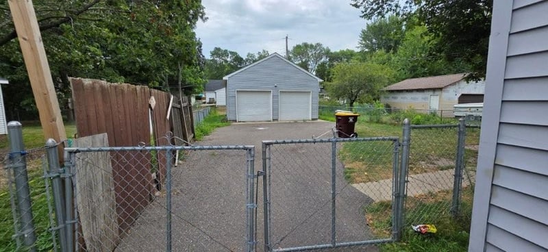 1034 Bidwell St, West Saint Paul, MN 55118