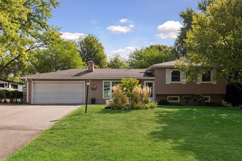 2230 Decatur Ave N, Golden Valley, MN 55427