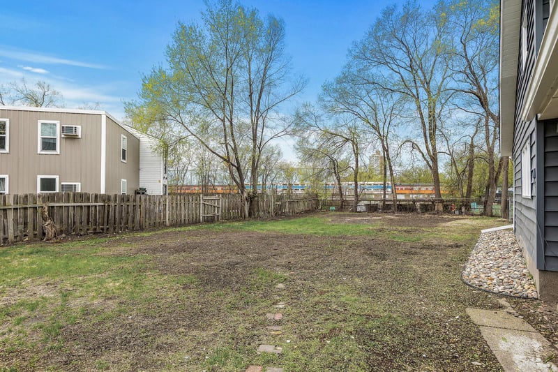 631 Polk St NE, Minneapolis, MN 55413