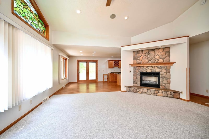 68 Whispering Ave, Winona, MN 55987