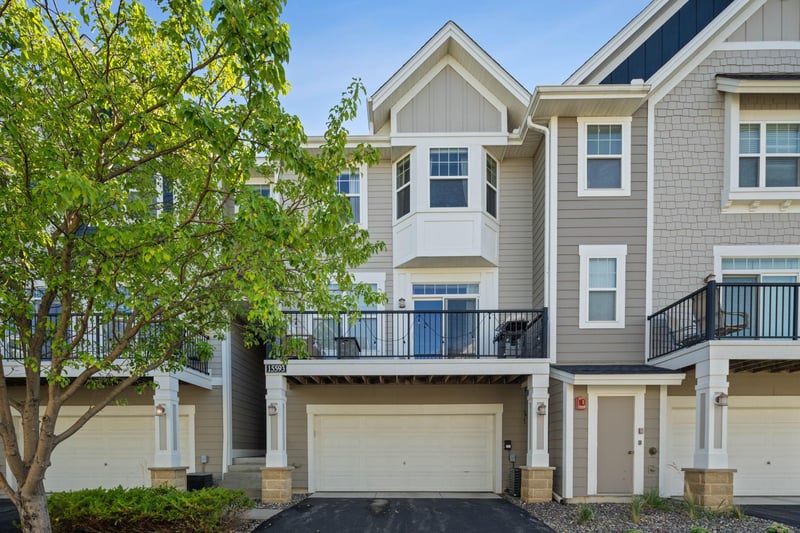 15593 Early Bird Cir #307, Apple Valley, MN 55124