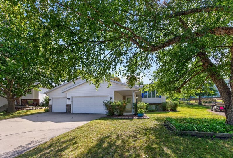 316 11th St NW, Byron, MN 55920