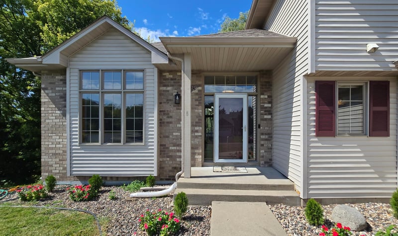 13992 W Virginia Ave, Savage, MN 55378