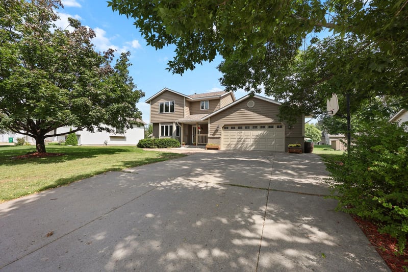 1708 Louden Ave N, Glencoe, MN 55336