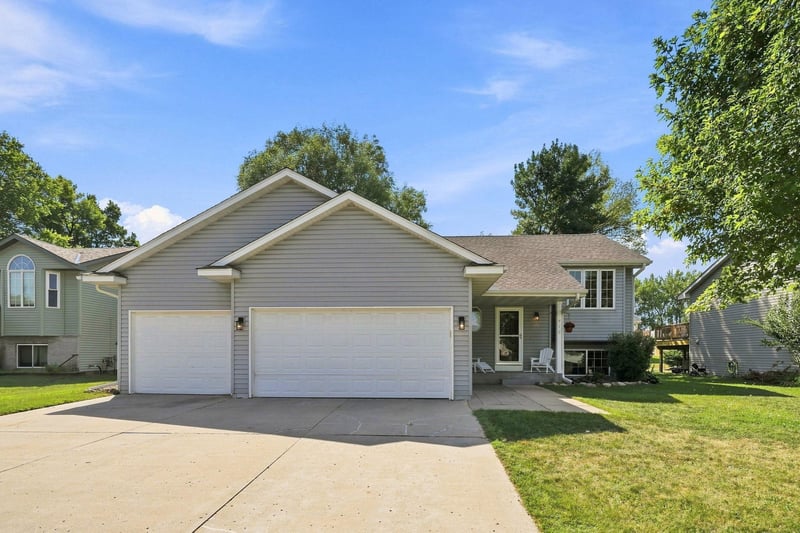 712 Sunset St, Buffalo, MN 55313