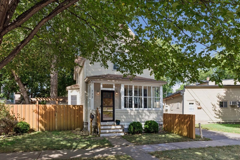 733 Tatum St, Saint Paul, MN 55104