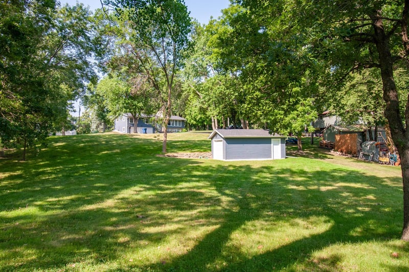 1426 Hoot Lake Dr, Fergus Falls, MN 56537