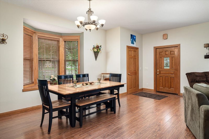 306 S Sheridan St, Houston, MN 55943