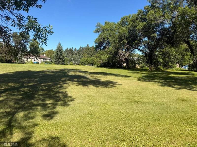 3993 Main St, Kettle River, MN 55757