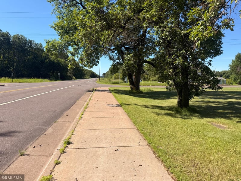 3993 Main St, Kettle River, MN 55757