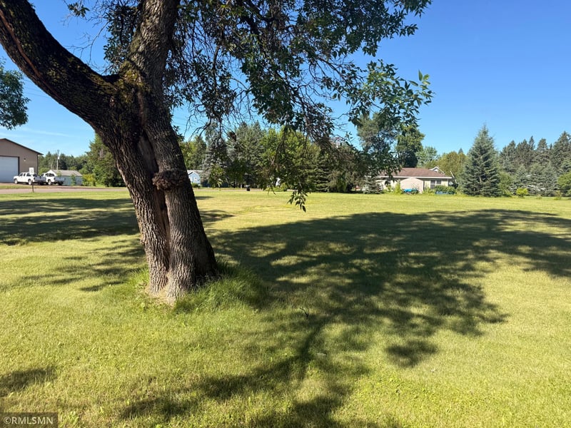 3993 Main St, Kettle River, MN 55757