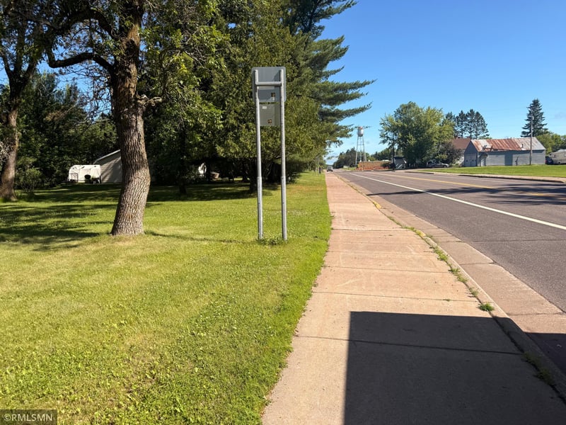 3993 Main St, Kettle River, MN 55757