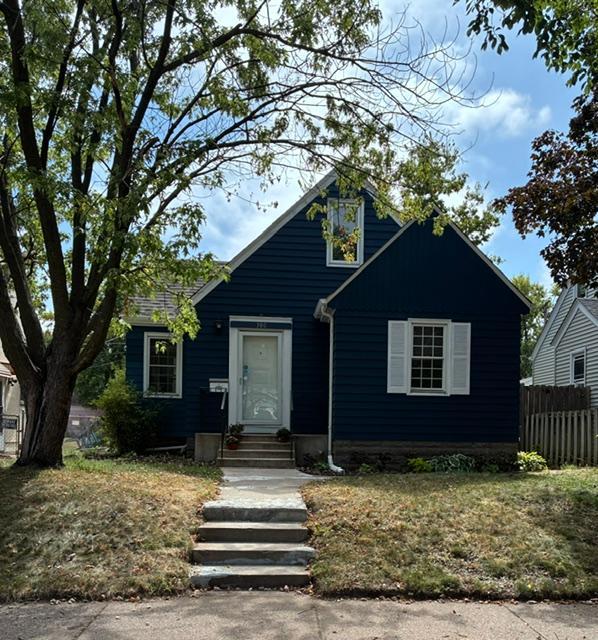 380 Magnolia Ave E, Saint Paul, MN 55130