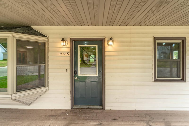 408 2nd St SE, Pelican Rapids, MN 56572