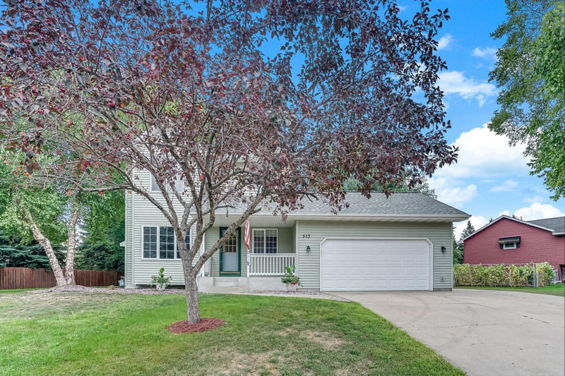 513 Maple Knoll Way NW, Saint Michael, MN 55376