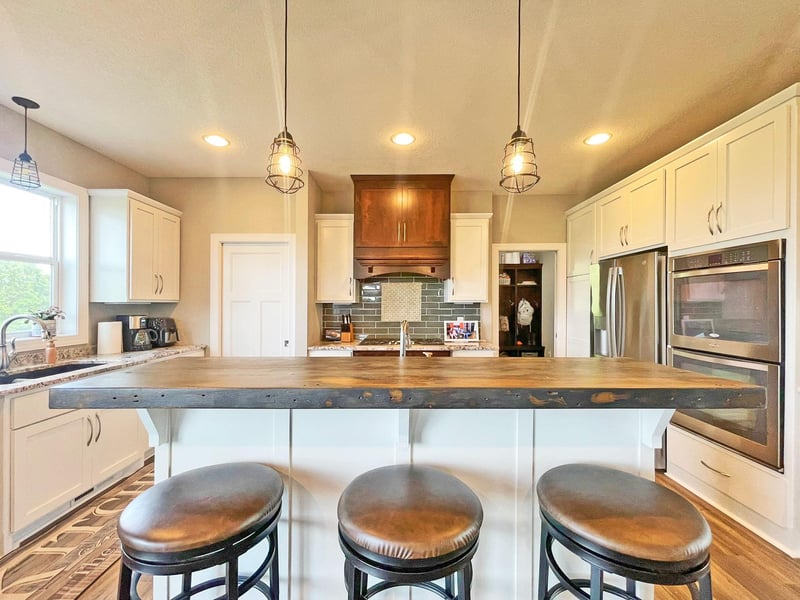 4796 Merganser Dr, Minnetrista, MN 55375