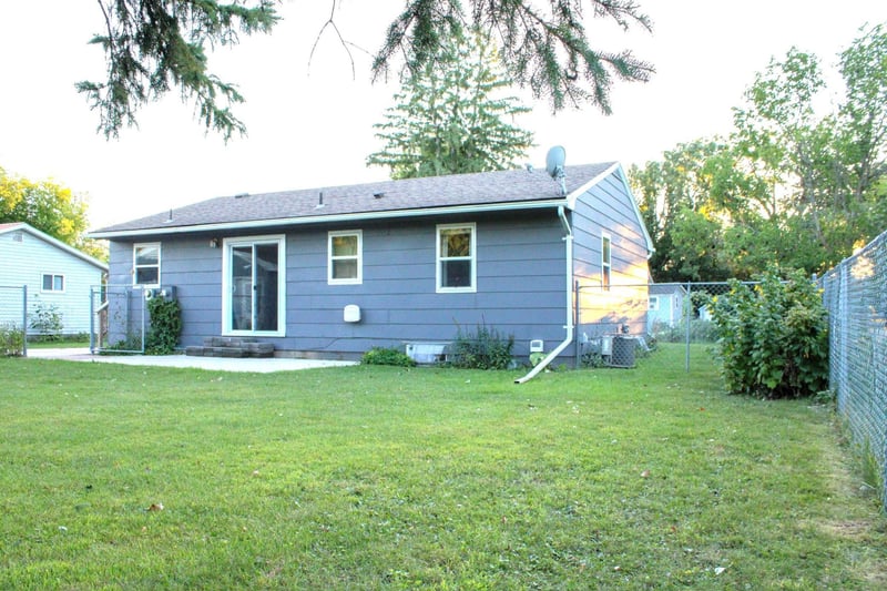 816 Foss Ave N, Fosston, MN 56542
