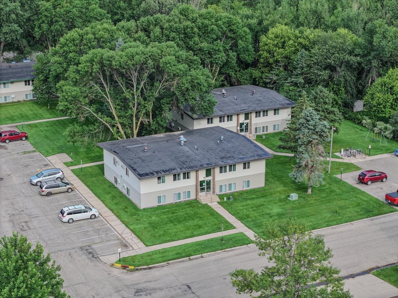 151 Sunnyslope Rd, Morris, MN 56267