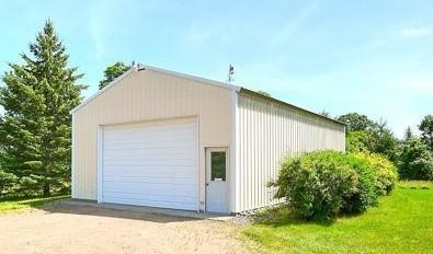 13295 Saint Croix Trl, North Branch, MN 55056